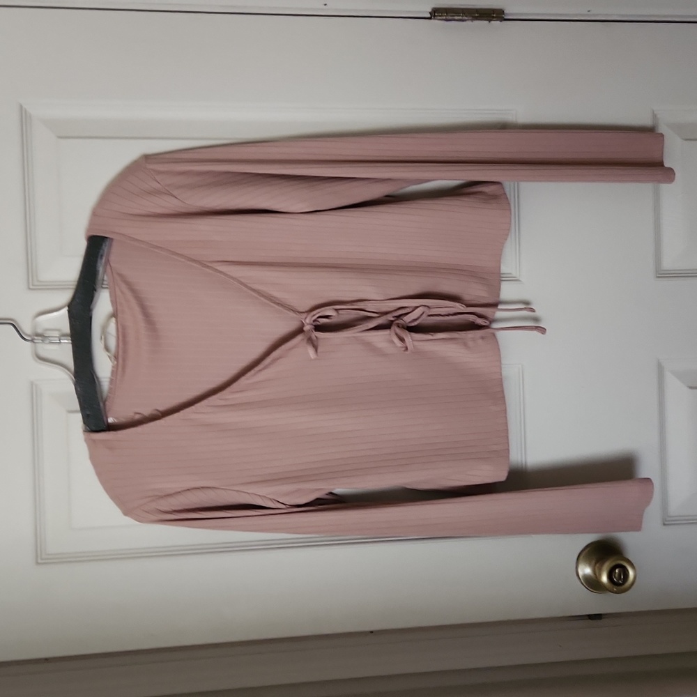 NO COMMENT Tie Front Top